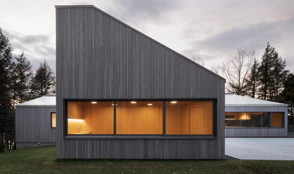 Cèdre ROUGE noueux fini brut