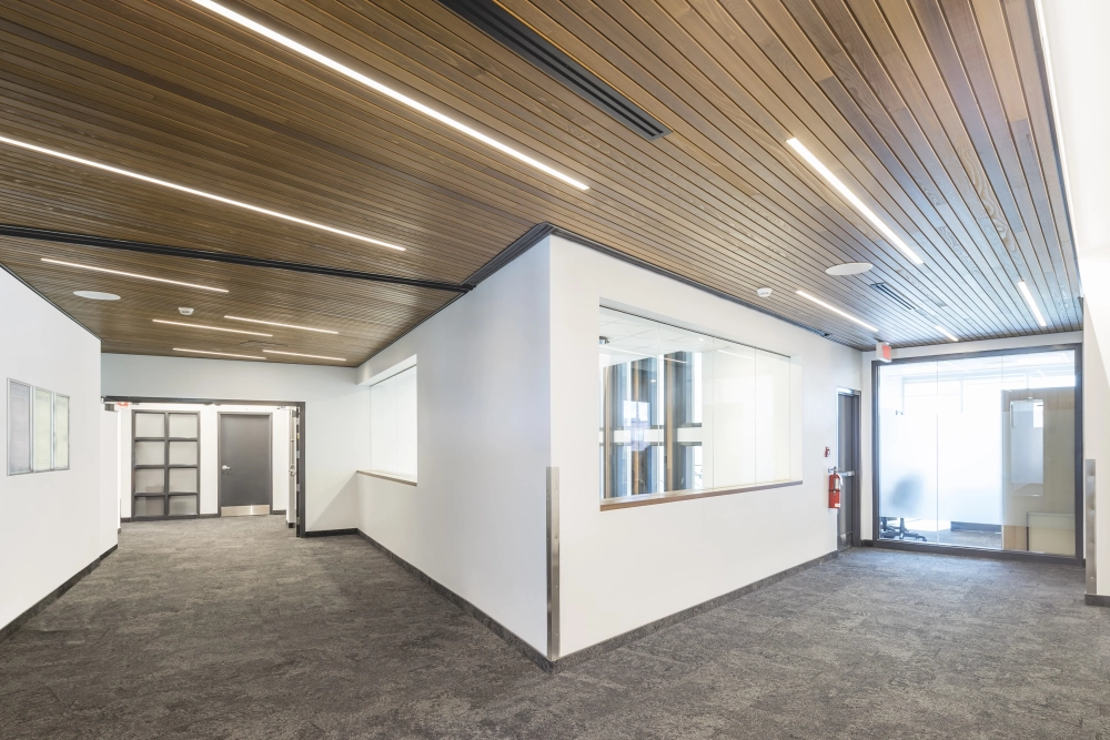 Cèdre ROUGE sélect fini sablé Primol Greenol poli couleur inconnue