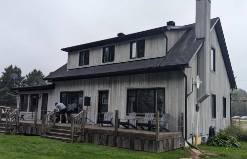 Cèdre BLANC noueux Classique fini brut photo 2025