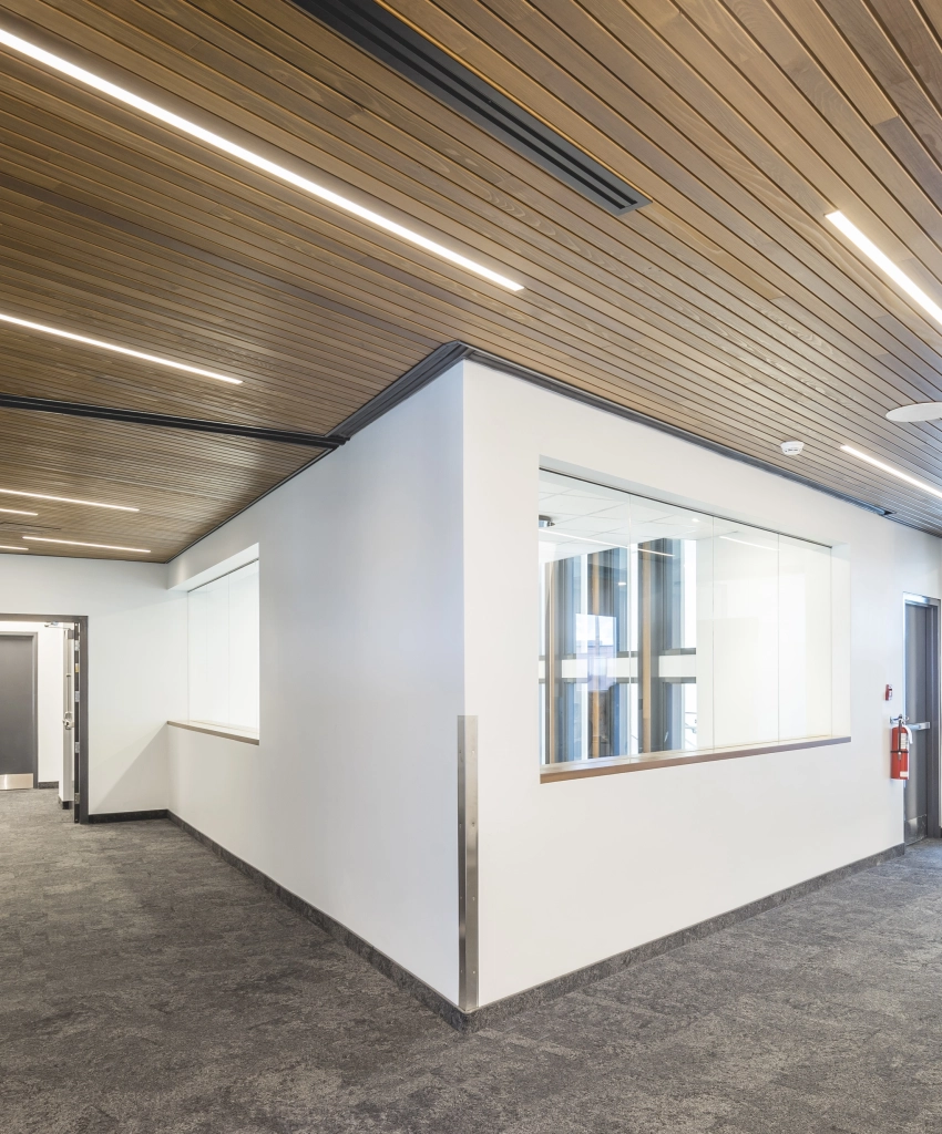 Cèdre ROUGE sélect fini sablé Primol Greenol poli couleur inconnue